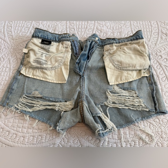 Blank NYC Vintage High-Rise Short - Picture 8 of 9